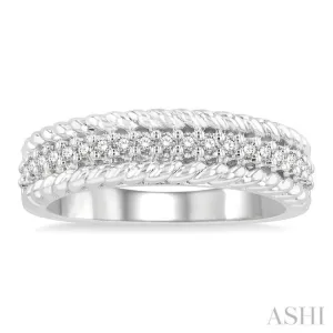 1/5 ctw Rope Border Round Cut Diamond Fashion Band in 14K White Gold