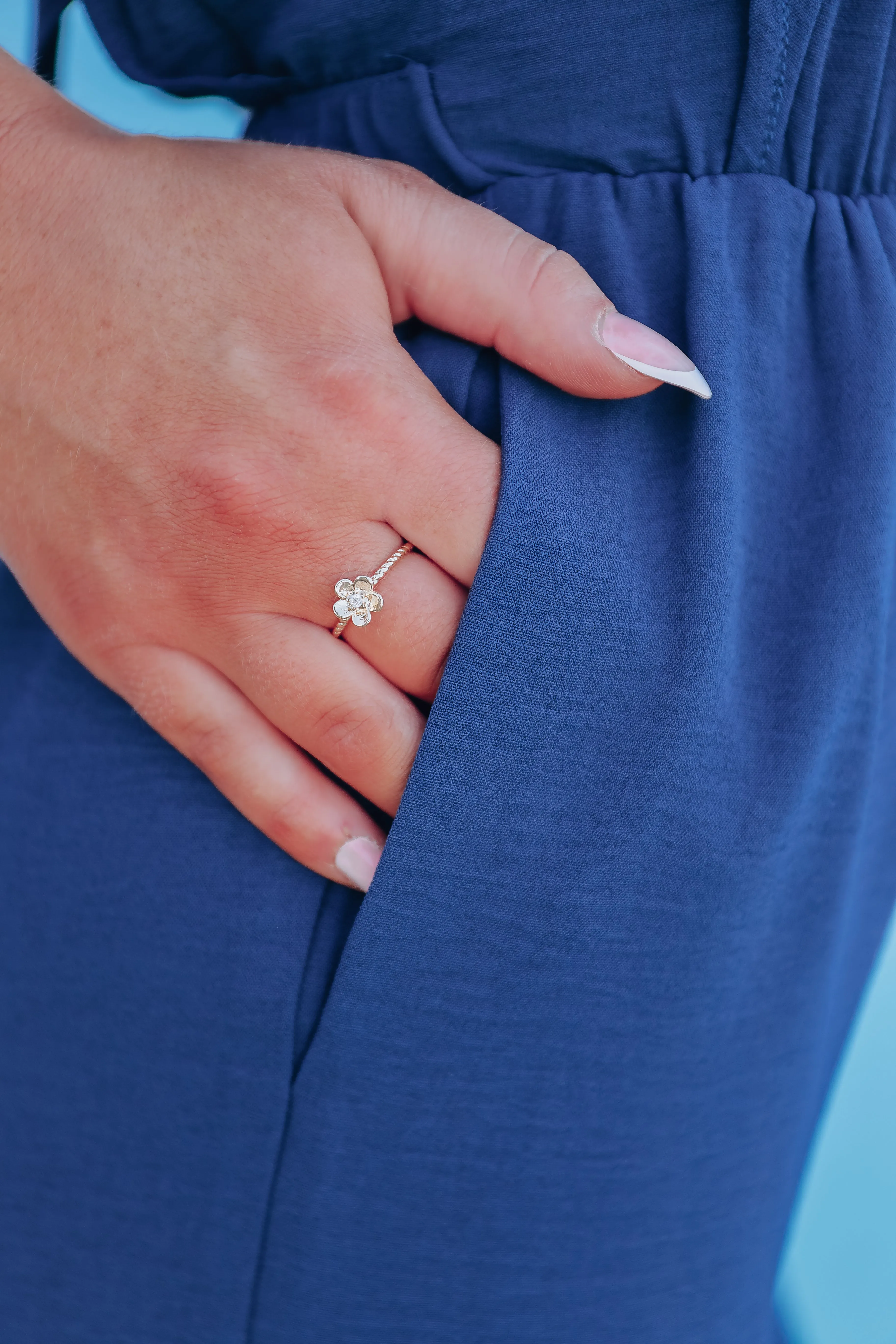 All In Bloom Flower Ring - Gold