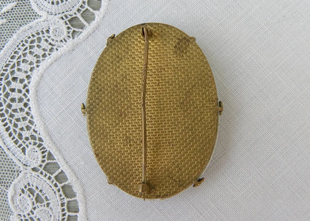 Antique Victorian Edwardian Hand Painted Daisies Pin Brooch