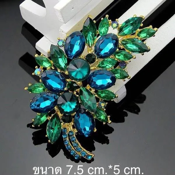 Brooches Collection 002 (80 1-37) - Thai Dress Brooches and Jewellry