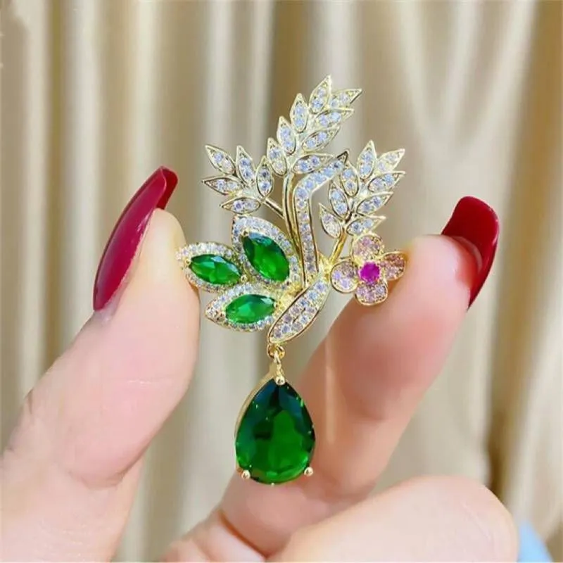 Brooches Collection 003-1 (25 1-24) - Thai Dress Brooches and Jewellry