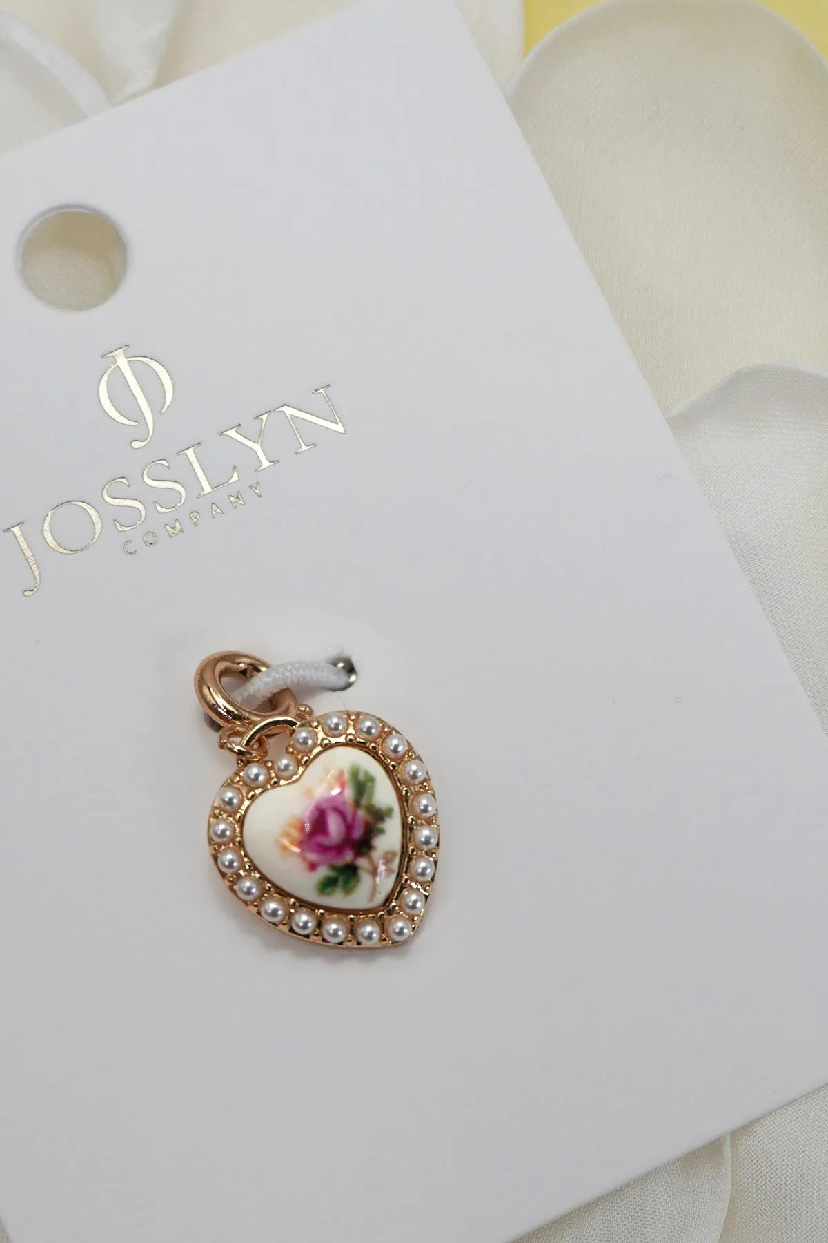 CHARM-PORCELAIN BOW CHERRY WITH SPRING RING CLASP | 80CM1101