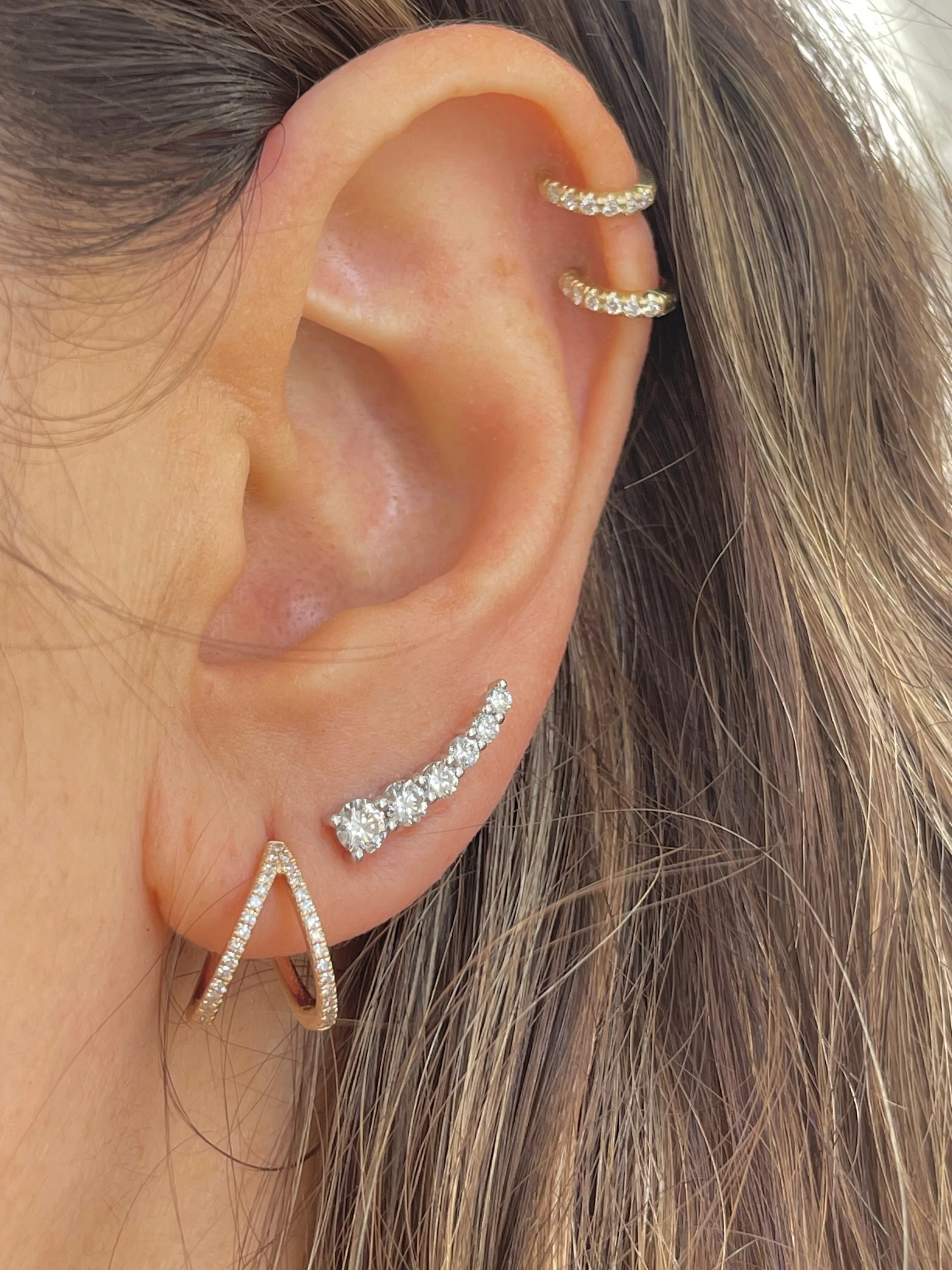 COMET DIAMOND EAR CLIMBER