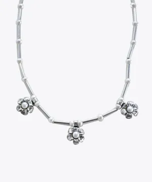 Daisies & Pearls Necklace