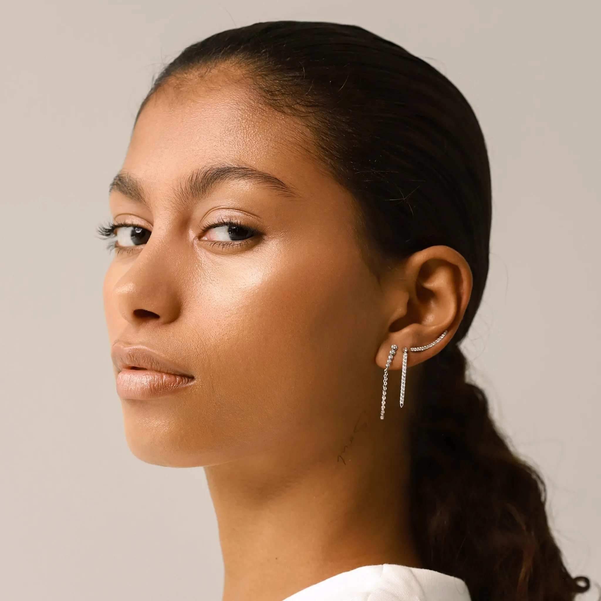 DRAGON-FLY SINGLE CLIMBER EARRING