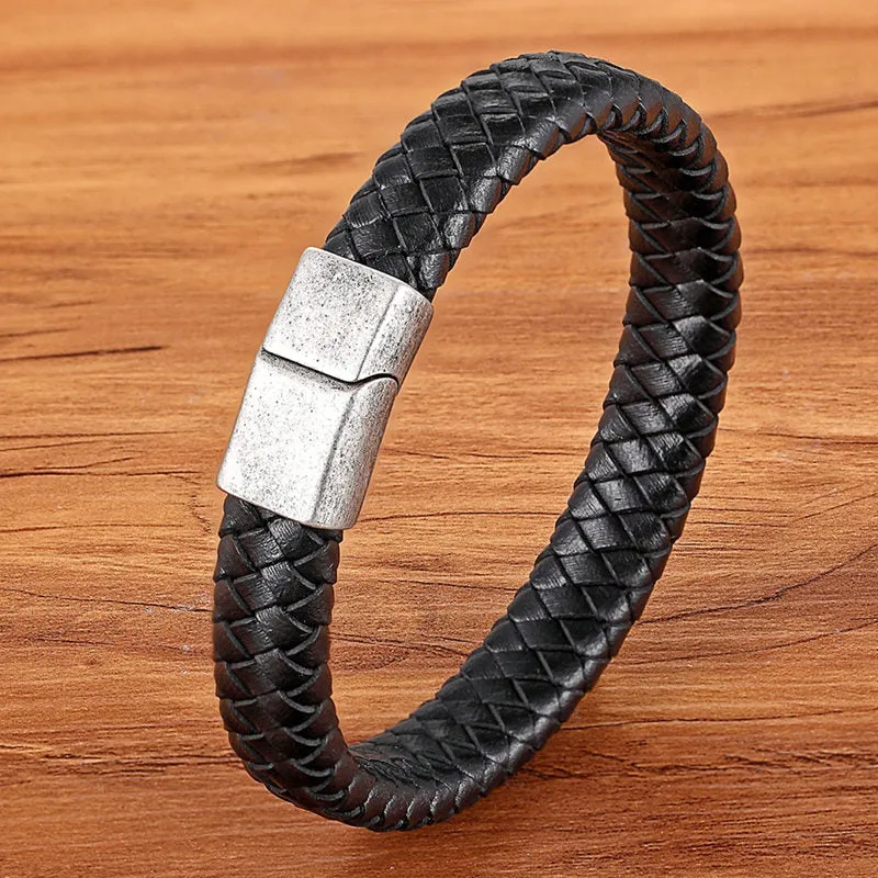 Fashion Stainless Steel Charm Magnetic  Men Leather Bracelet