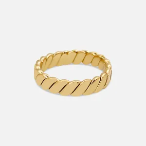 Gianna Ring