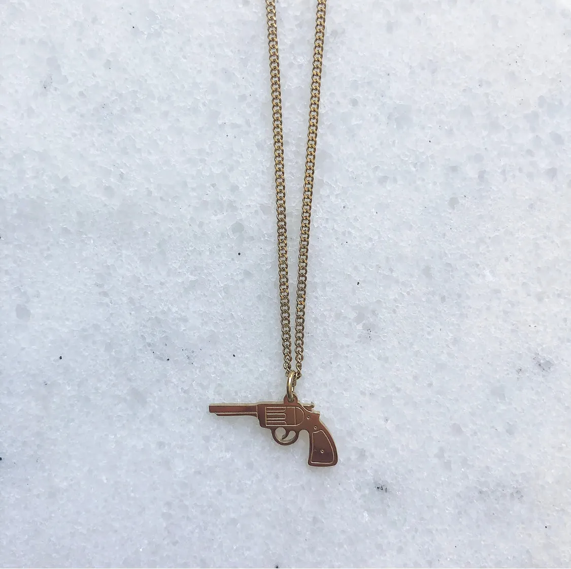 GUN NECKLACE GOLD