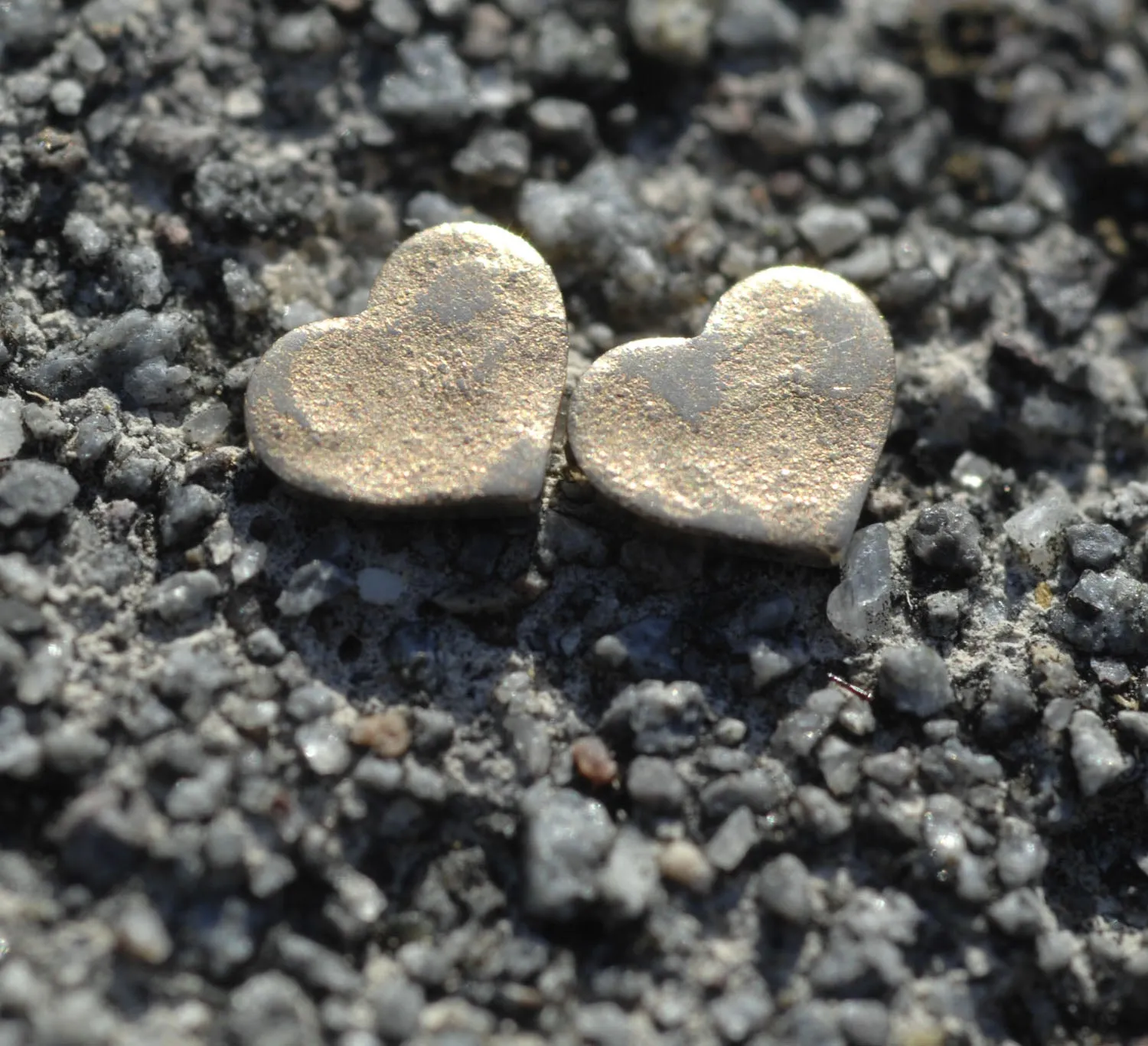 Hammered Tiny Metal Heart Perfect Blanks 4mm x 4mm