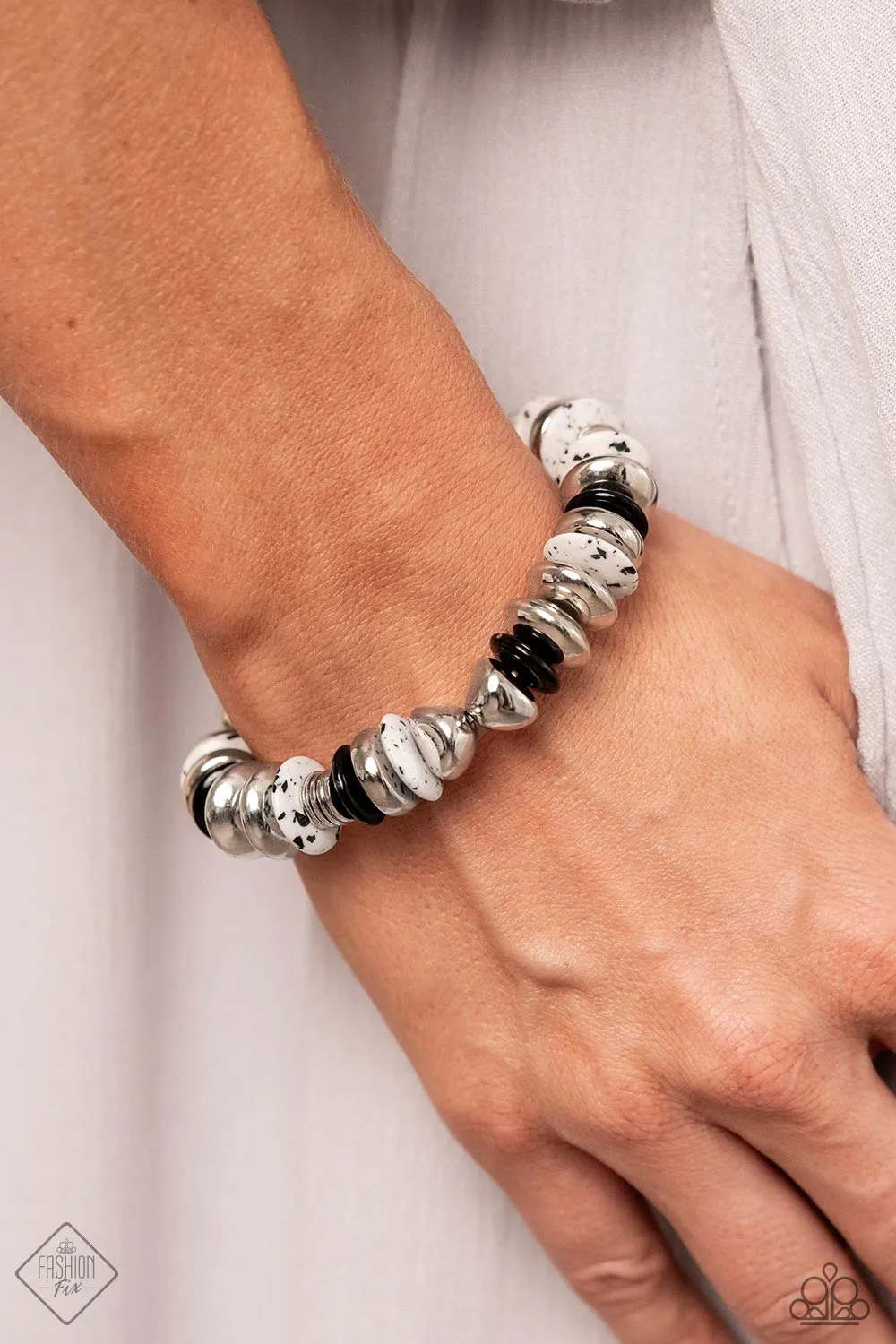 Harmoniously High-End - Black - Speckled White Stone and Bead Paparazzi Stretchy Bracelet - October 2023 Simply Santa Fe