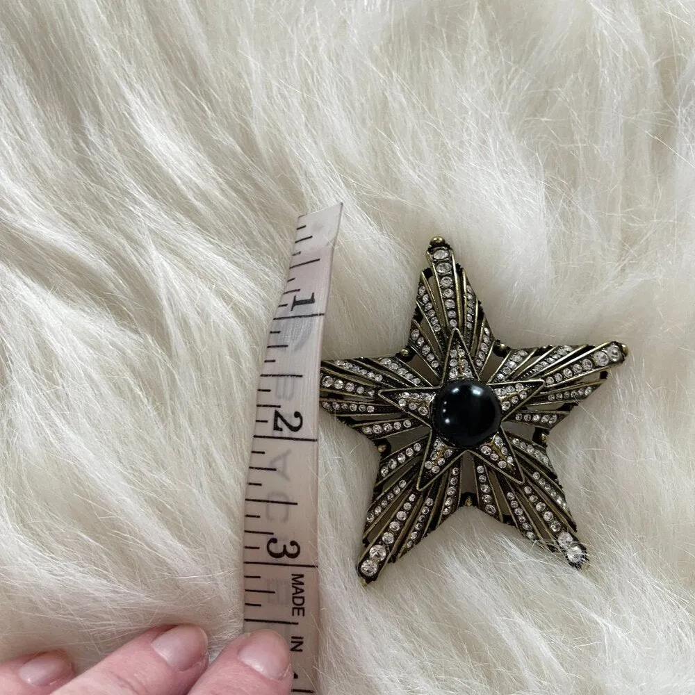 Heidi Daus brooch