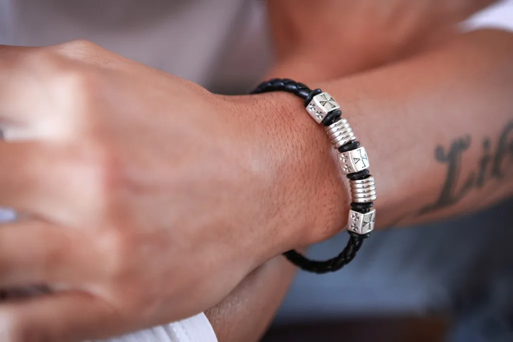 Magnetic Leather Bracelet - Madrid B