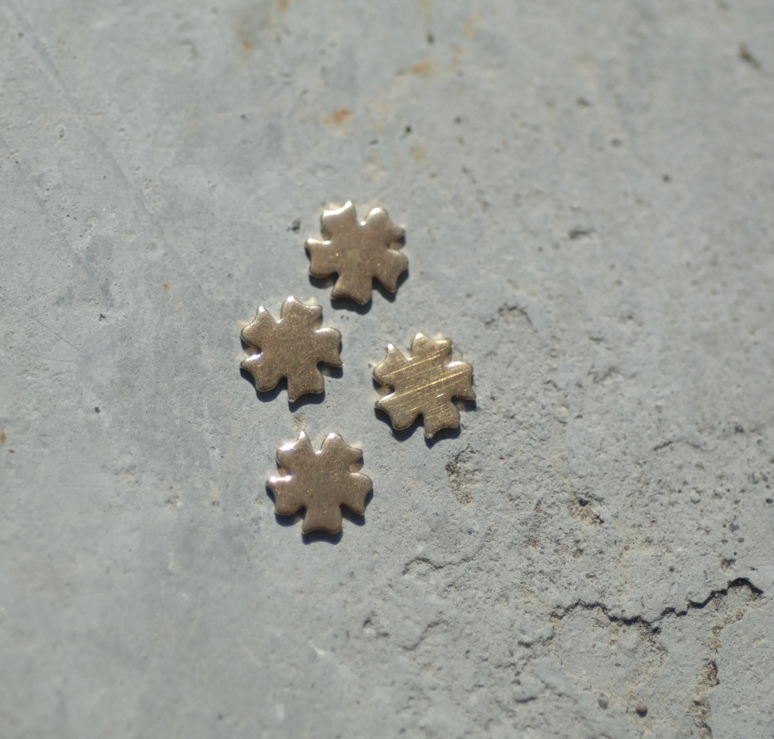 Most Tiny Metal Hibiscus Flower Mini Blanks