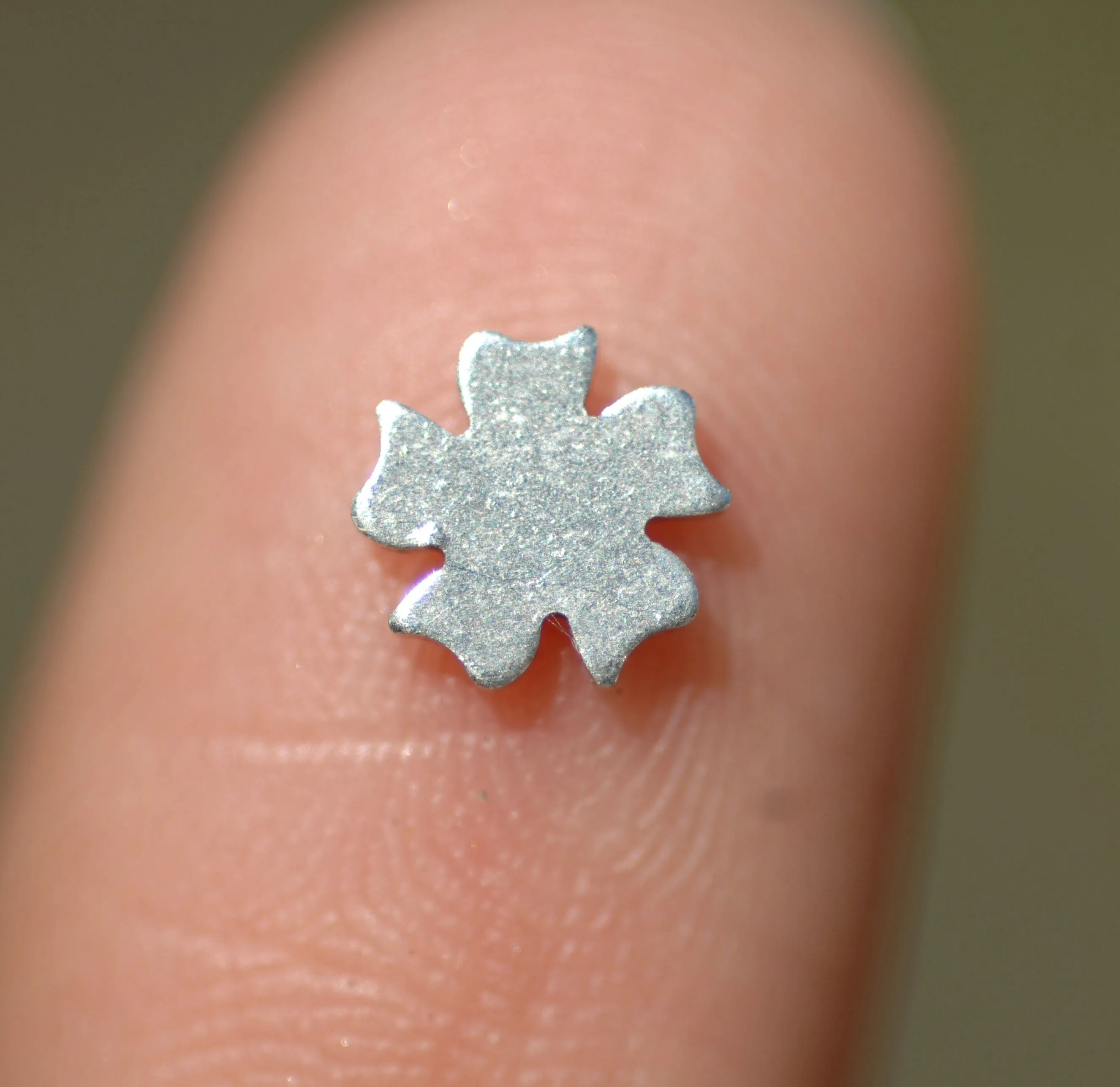 Most Tiny Metal Hibiscus Flower Mini Blanks
