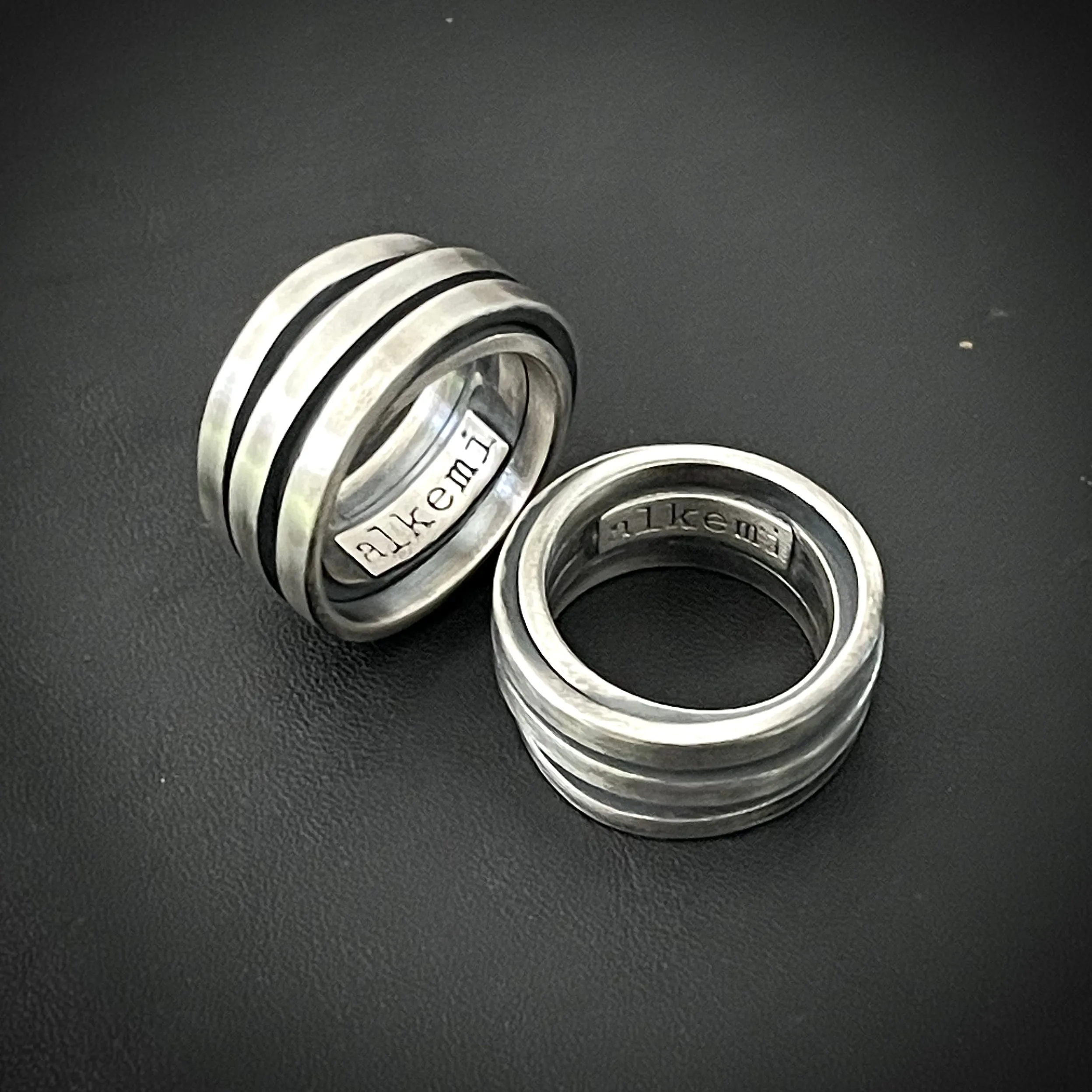 [NEW] Silver Brushed Twist  Ring 15mm