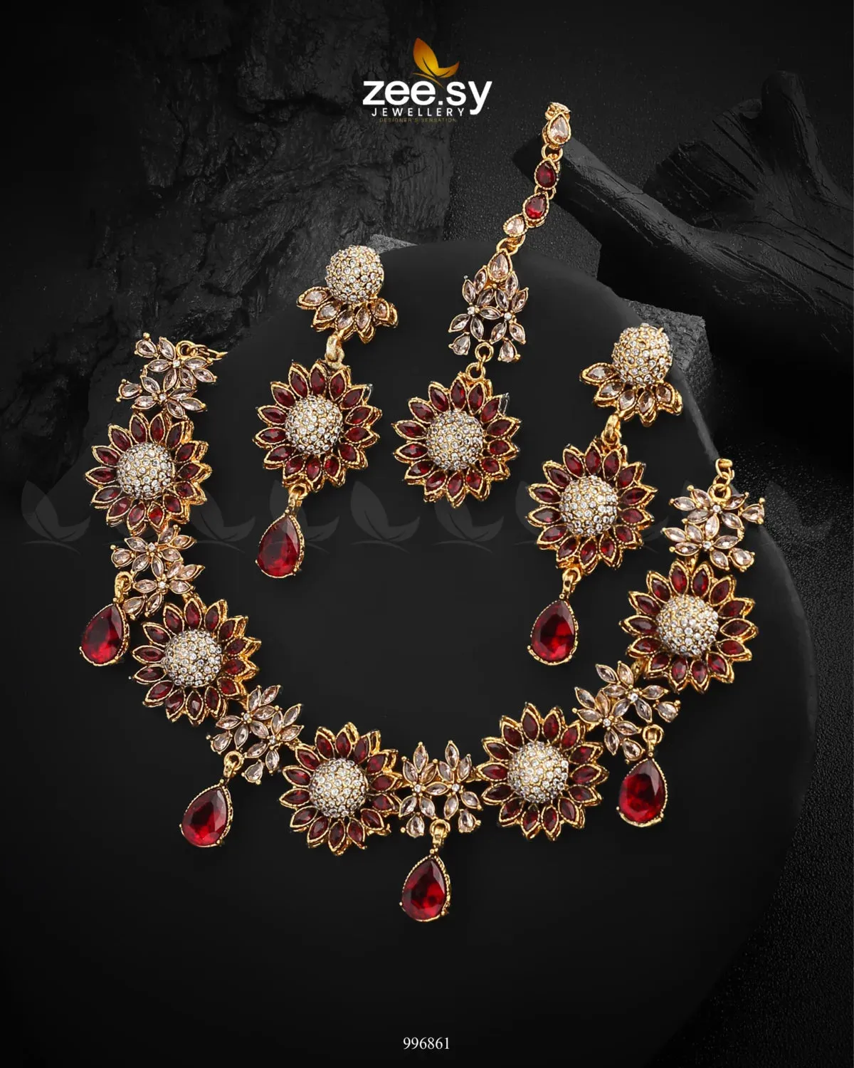 Oleander Necklace Set