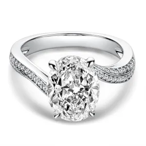 Oval Cut Moissanite Diamond Twisted Ring