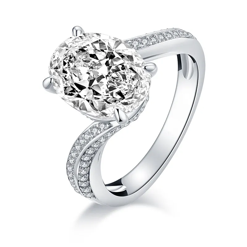 Oval Cut Moissanite Diamond Twisted Ring
