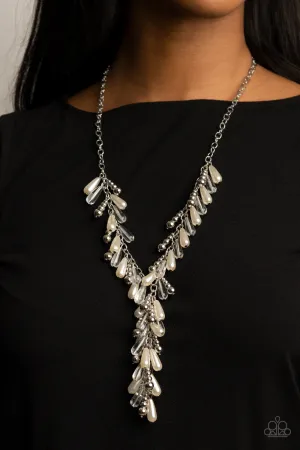 Paparazzi - Dripping With DIVA-ttitude - White Necklace