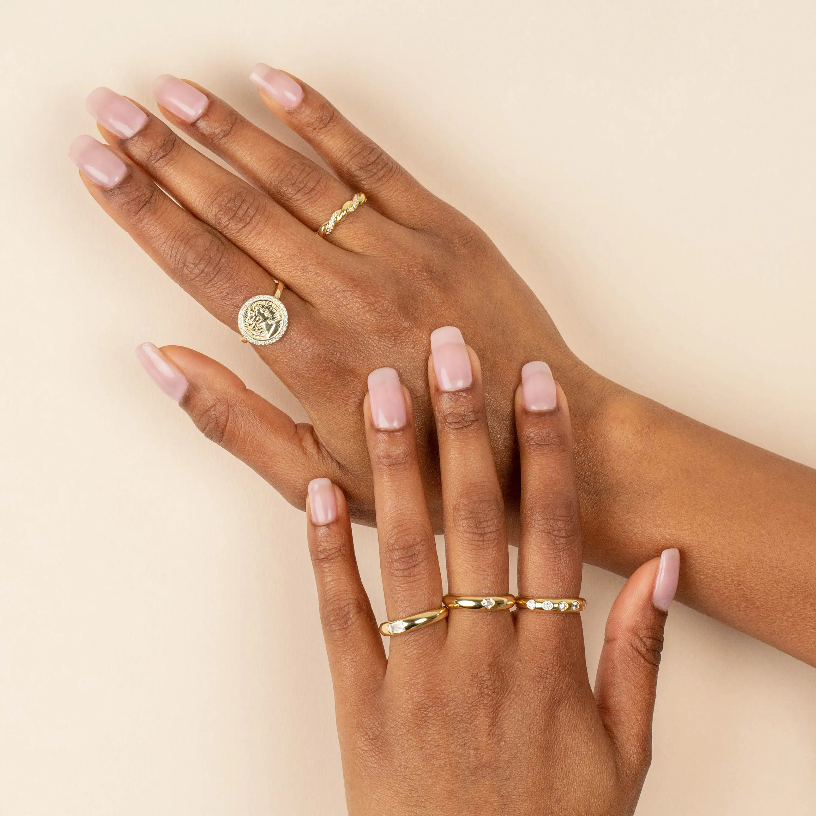Pavé X Solid Twisted Ring