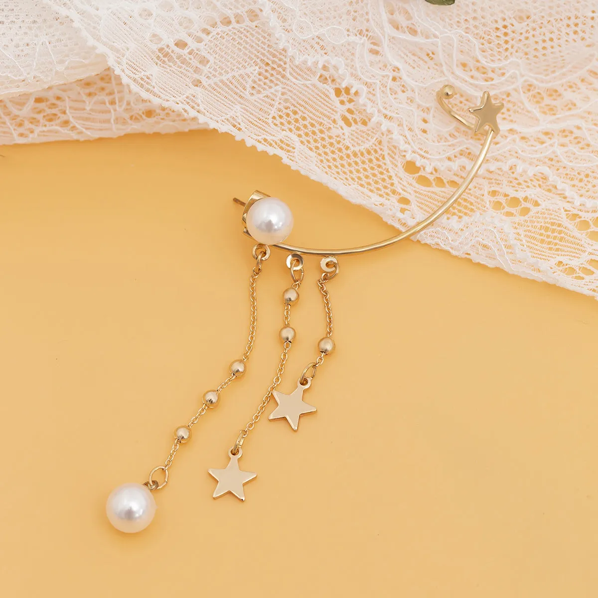 Pearl & 18K Gold-Plated Star Tassel Ear Climber
