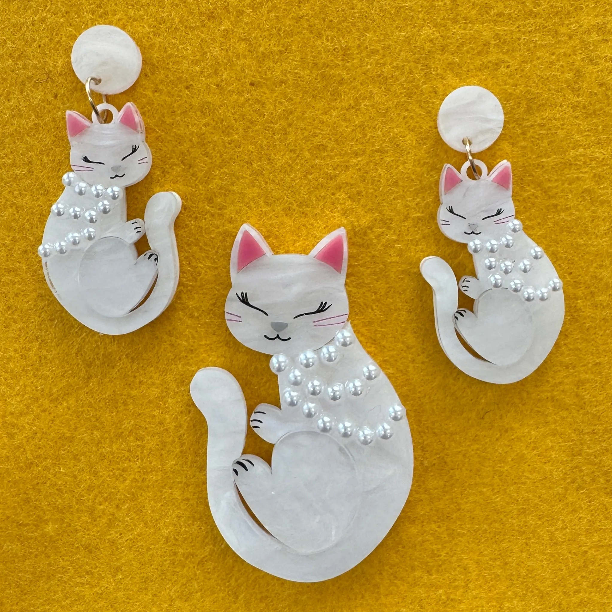 Pearl ⚪️ cat - Brooch - Set of 2