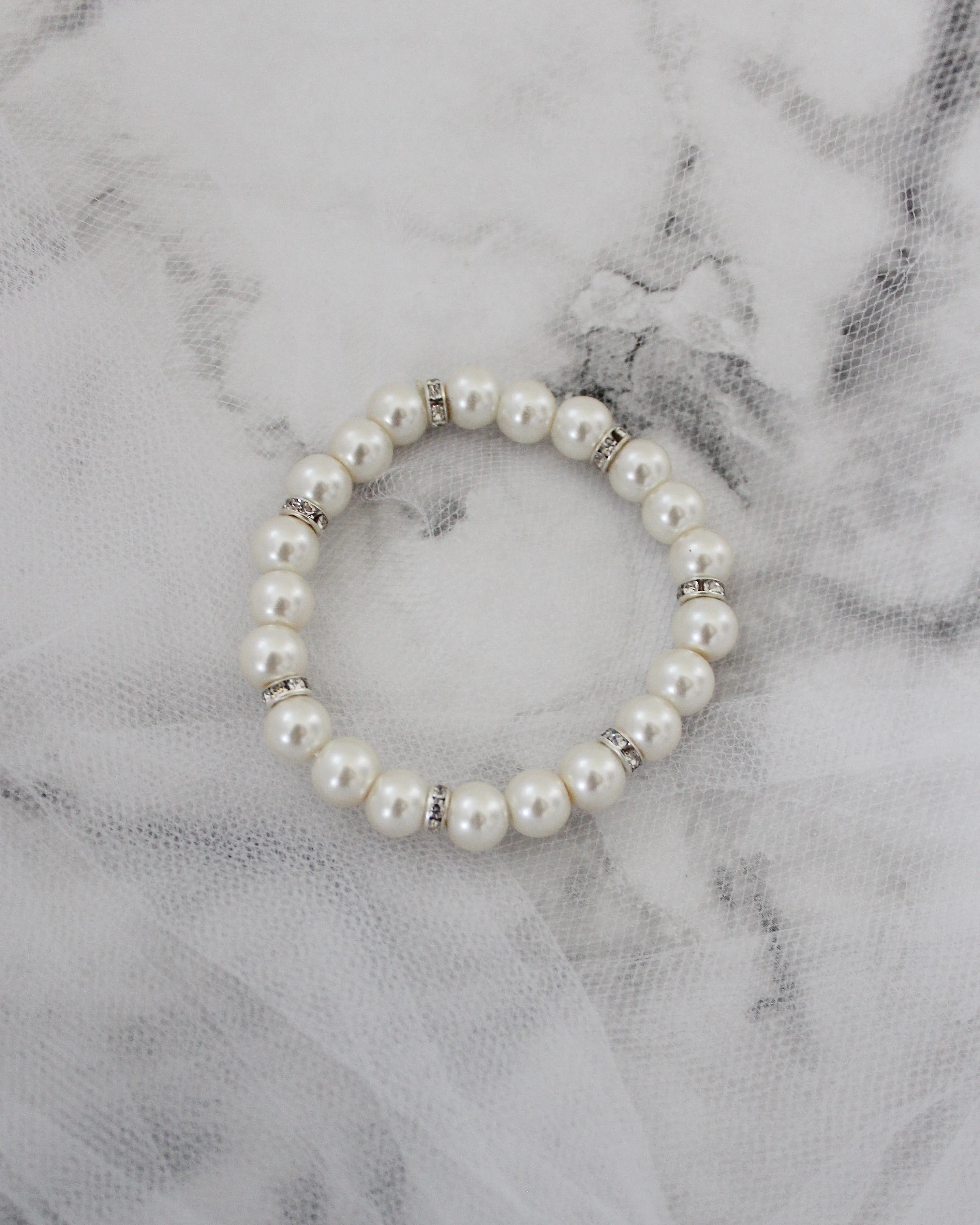 Pearls Bracelet with Rhinestones