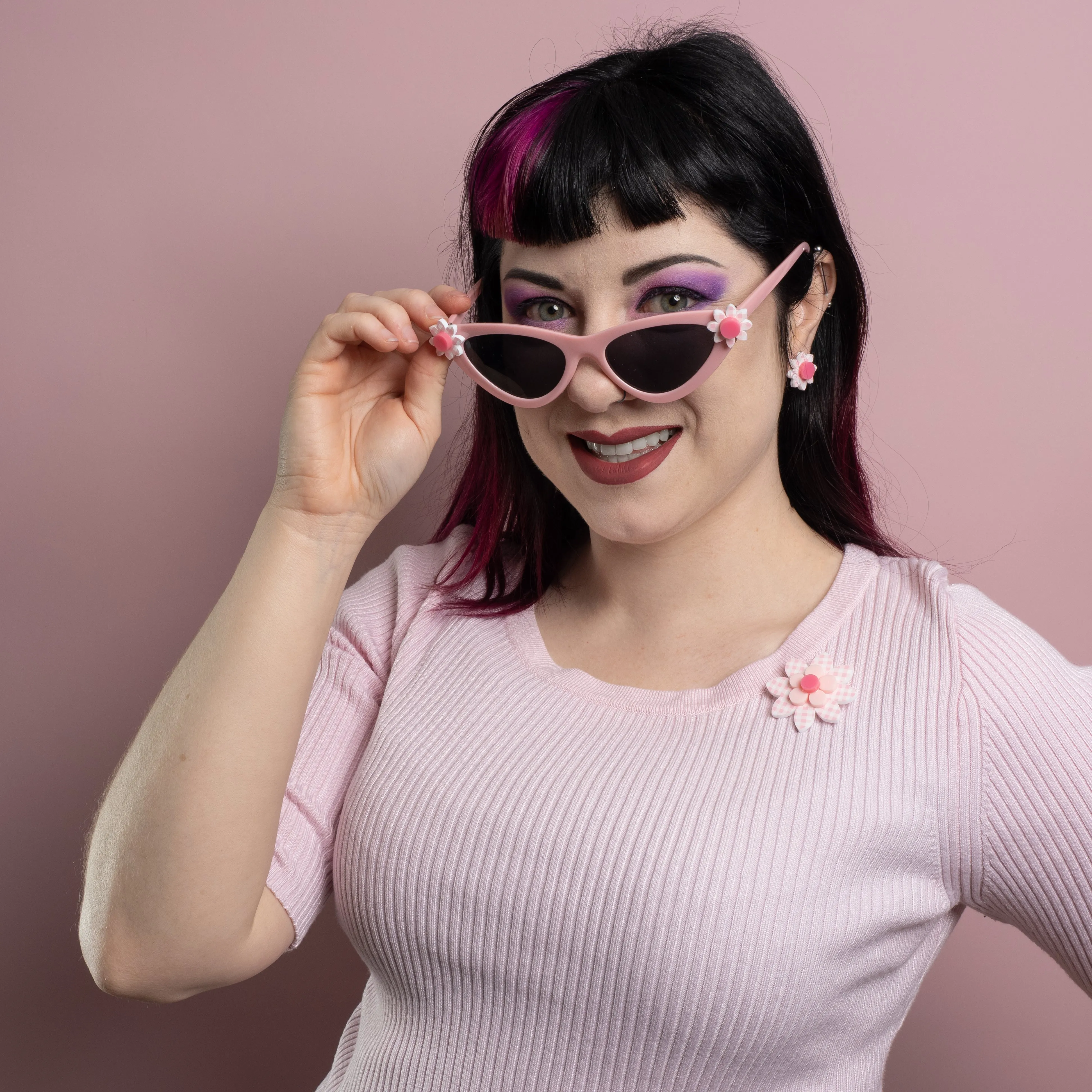 Pink gingham flower 🌸 - stud