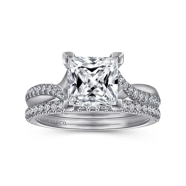 Princess Cut Diamond Twist Engagement Ring Mounting