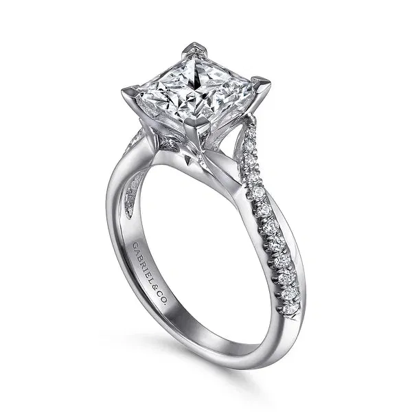 Princess Cut Diamond Twist Engagement Ring Mounting