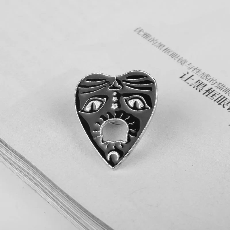 Punk Style Witch Cat Claw Alloy Brooch Pin 4 Pack