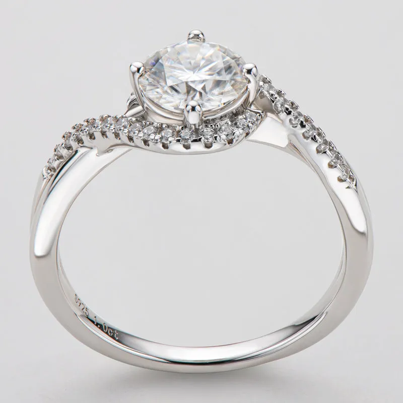Round Brilliant Cut Moissanite Diamond Twisted Ring