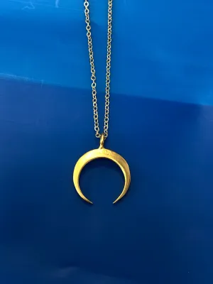 SMALL CRESCENT CHARM NECKLACE