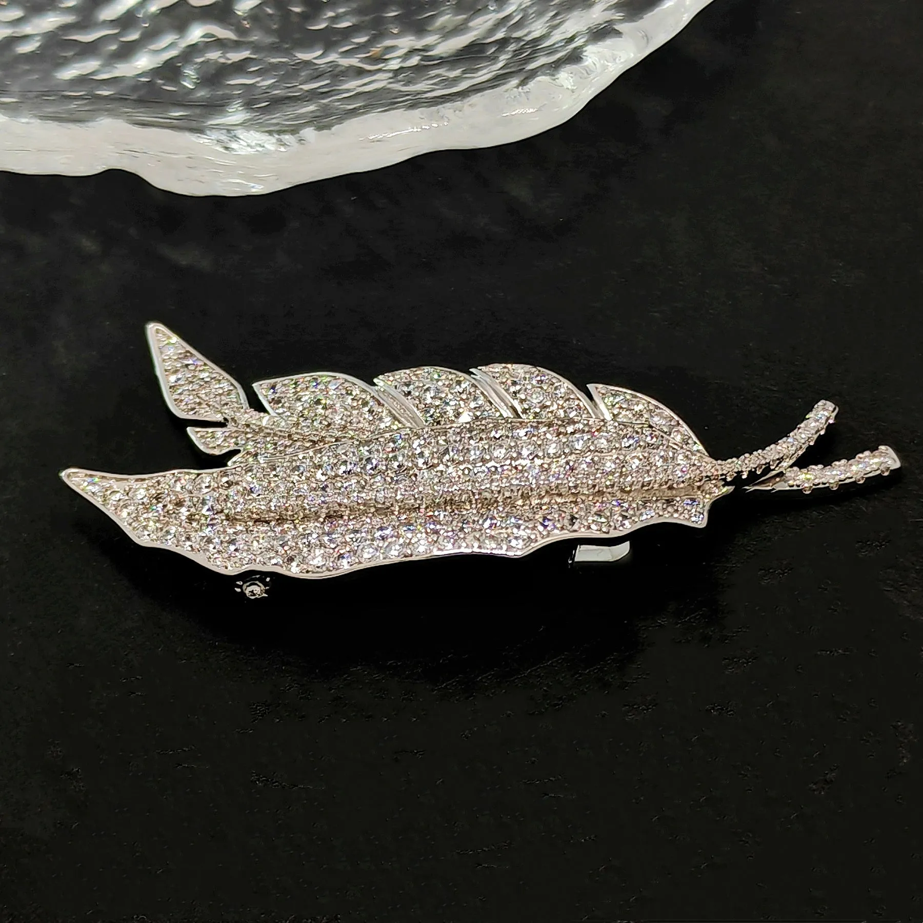 Sparkles Double CZ Leaf Brooch Pin Nature Inspire Plant Jewelry