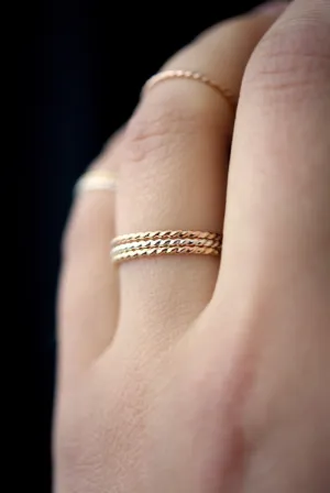 THICK TWISTED STACKING RING