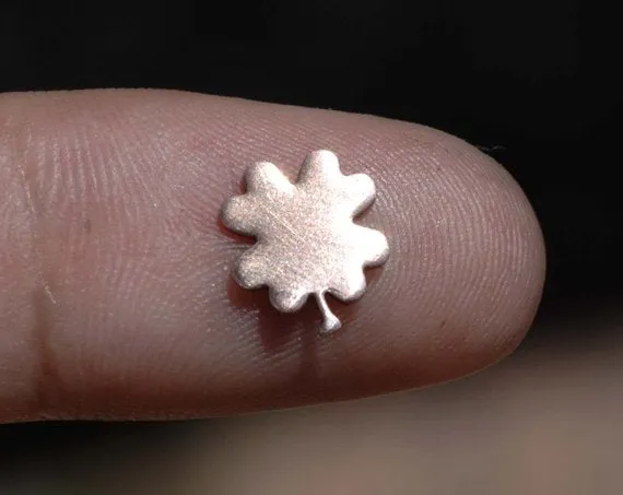 Tiny metal Four Leaf Clover Blanks