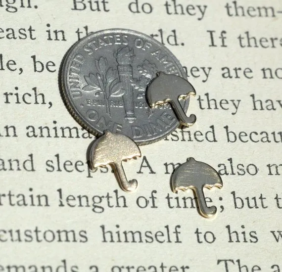 Tiny metal Umbrella
