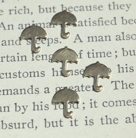 Tiny metal Umbrella